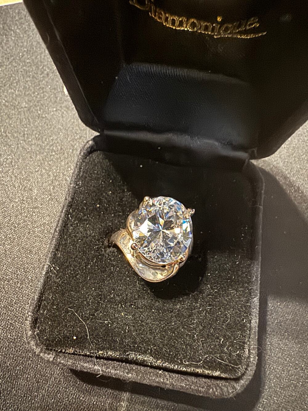 925 UTC Diamonique Oval Cut CZ QVC with Box Size 7